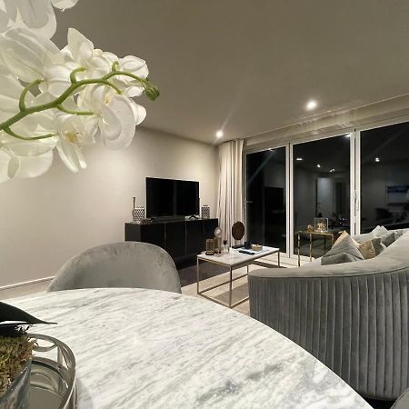 Sophisticated 1Br, 1 Ba Chigwell Designer Flat Chcl F2 Apartment Exterior photo